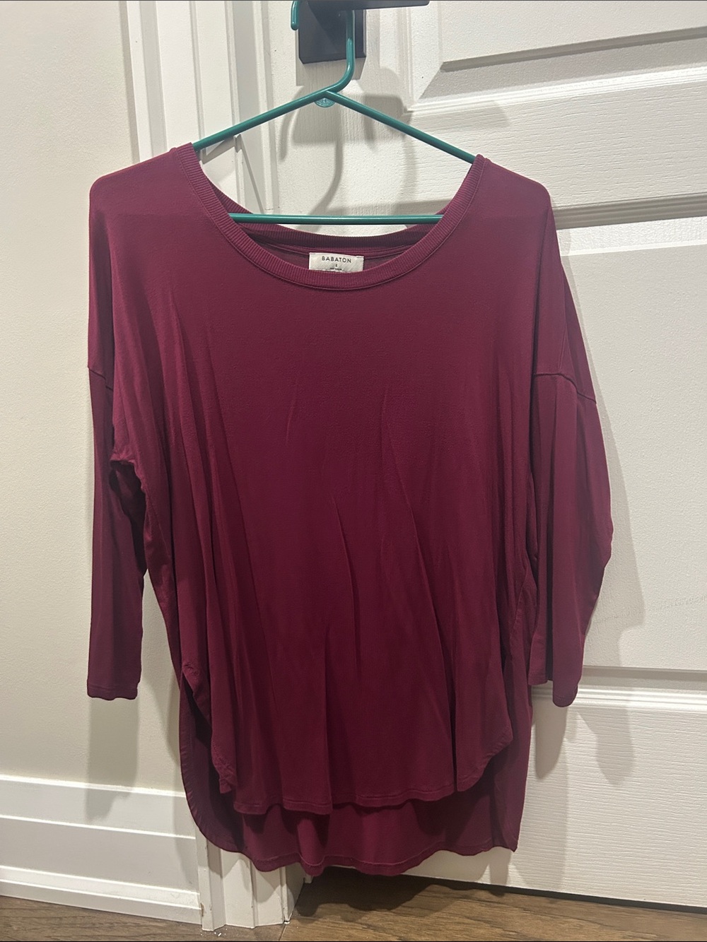 Babaton aritzia Relaxed Long-Sleeve Top in Burgundy